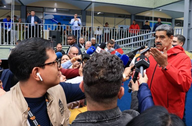 Jefe de Estado invita a ejercer el voto en la recta final de esta jornada electoral