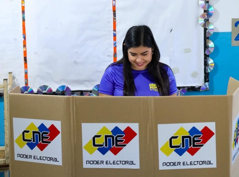 Secretaria general de la Juventud del PSUV resaltó la importancia y rapidez del proceso electoral