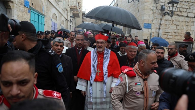 Patriarcas de Jerusalén entregaron ayuda humanitaria en Gaza con respaldo de Italia