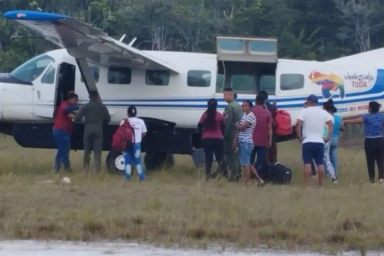Accidente de avión militar en Amazonas deja siete fallecidos