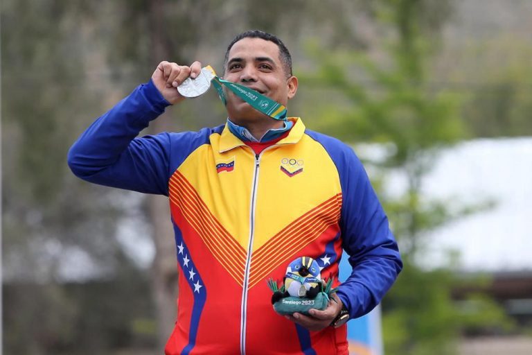 Douglas Gómez avanza a la final en el debut del tiro deportivo en Asunción