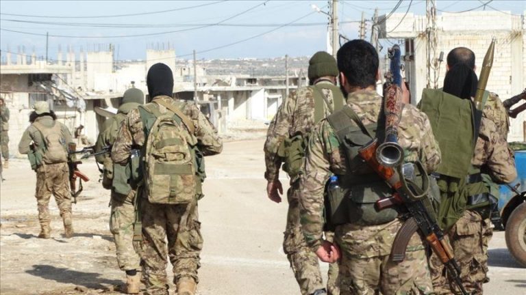 Turquía establece acuerdo de cooperación para ofrecer adiestramiento militar al ejército sirio