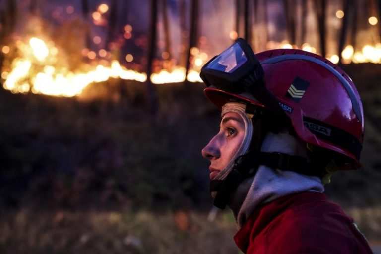 Fallece tercera víctima por incendios en el norte Portugal