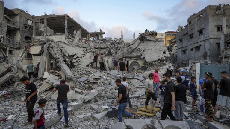 Más de treinta palestinos quedan heridos tras operativos militares israelíes en Cisjordania