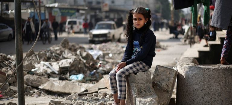 Unicef alerta que Gaza se está convirtiendo en un lugar donde la infancia no puede sobrevivir