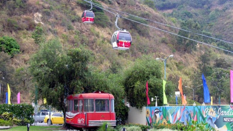 Teleféricos de Caracas y Mérida establecen horario especial por carnavales