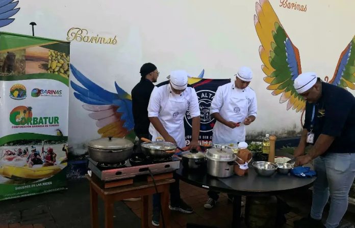 En la actividad presentaron el plato criollo conocido como 