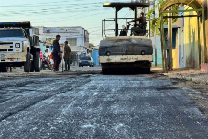 Alcaldía de Coro extiende plan de bacheo para recuperar los principales corredores viales