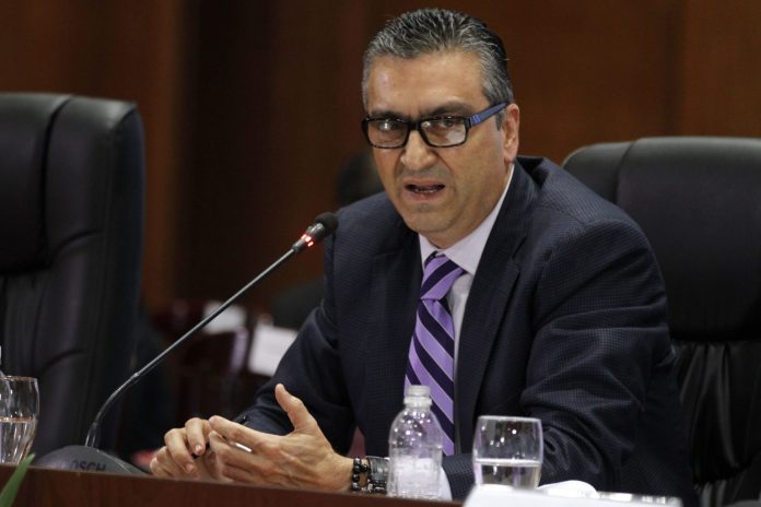 Pérez Abad destaca inversiones en energía, minería y sectores productivos del país
