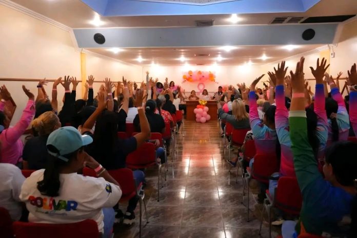 Gobierno atiende a mujeres de Bolívar en prevención y tratamiento de cáncer de mama