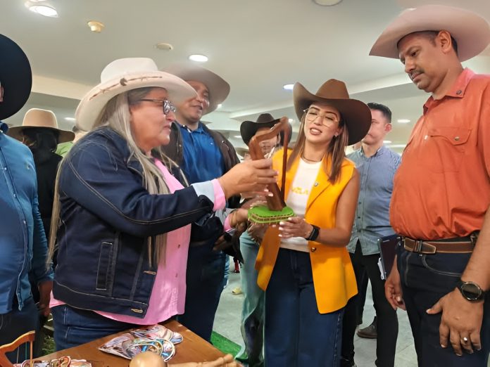 Ministra Daniella Cabello destaca el potencial turístico de Apure