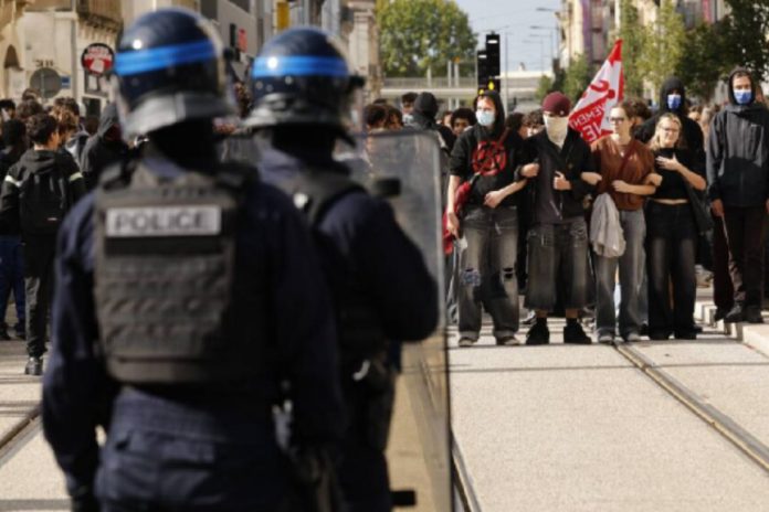 Policía francesa detiene a 6.600 personas en protestas estudiantiles
