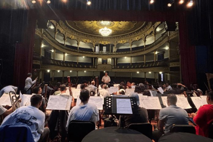 Filarmónica Nacional rendirá homenaje al maestro Castellanos con concierto especial en Caracas