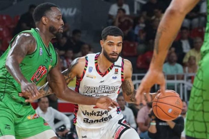 Pioneros del Ávila sorprende al líder Cocodrilos de Caracas en la Liga Superior de Baloncesto