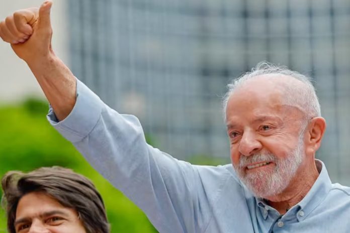 Lula da Silva cierra su campaña electoral con masivas movilizaciones en Río de Janeiro y São Paulo