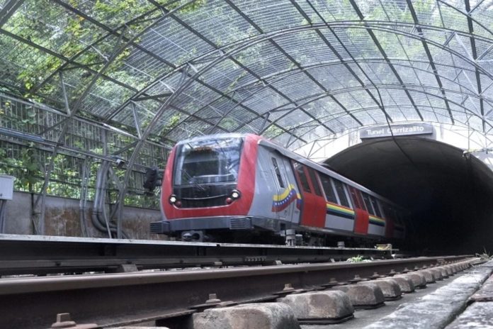 Metro Los Teques extiende su horario comercial hasta las 2:30 a. m. este sábado 24 de octubre