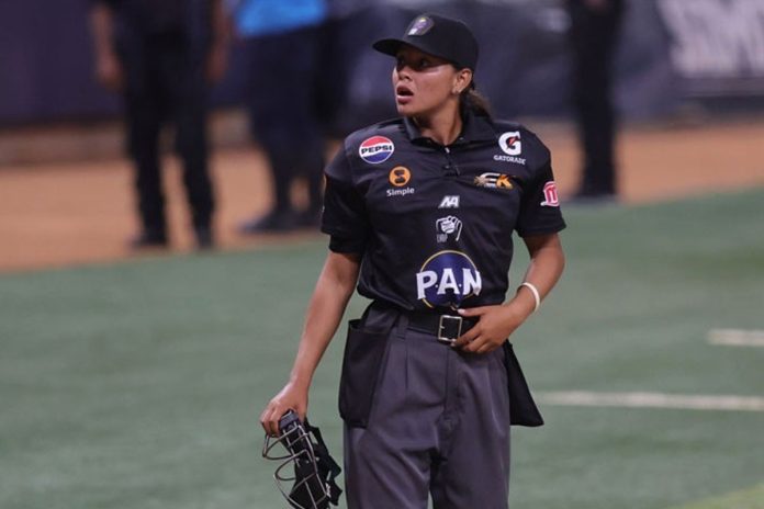 Wanda Rodríguez se convierte en la primera mujer umpire principal en la LVBP