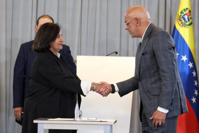 Gobierno y AN 2015 acuerdan revisar leyes para fortalecer convivencia y reconciliación